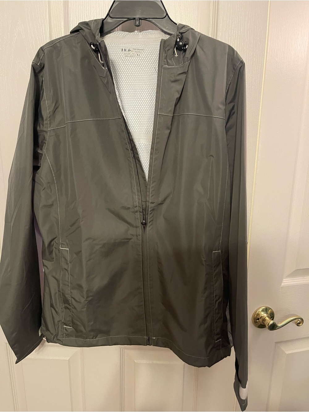 Huk Women's Hooded Raincoat in Charcoal